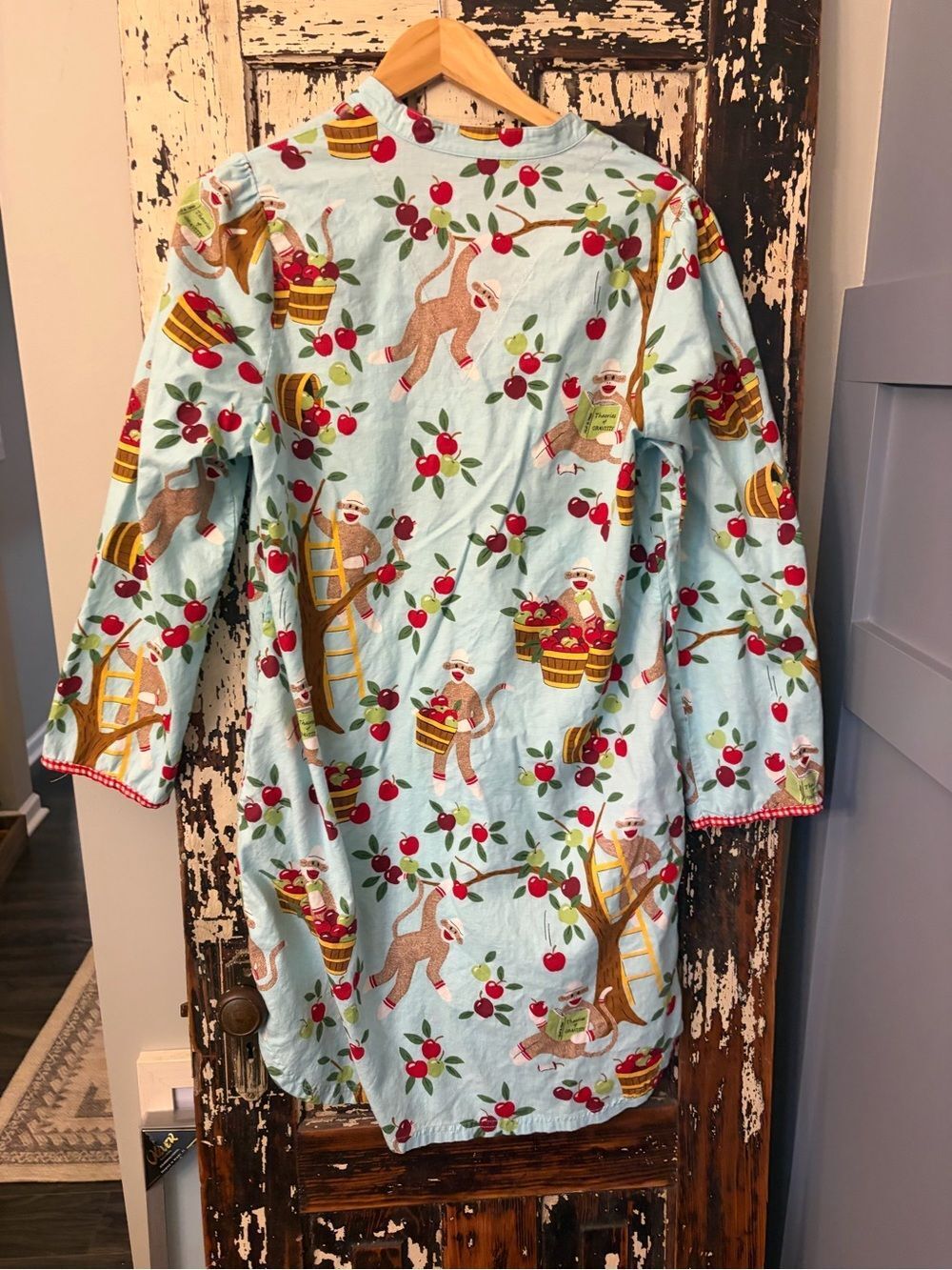 Nick & Nora Light Blue Apple Harvest sock monkeyNightshirt with pockets. XL. - Picture 6 of 9